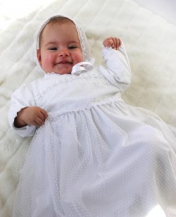 Taufkleid Kristina mit Häubchen